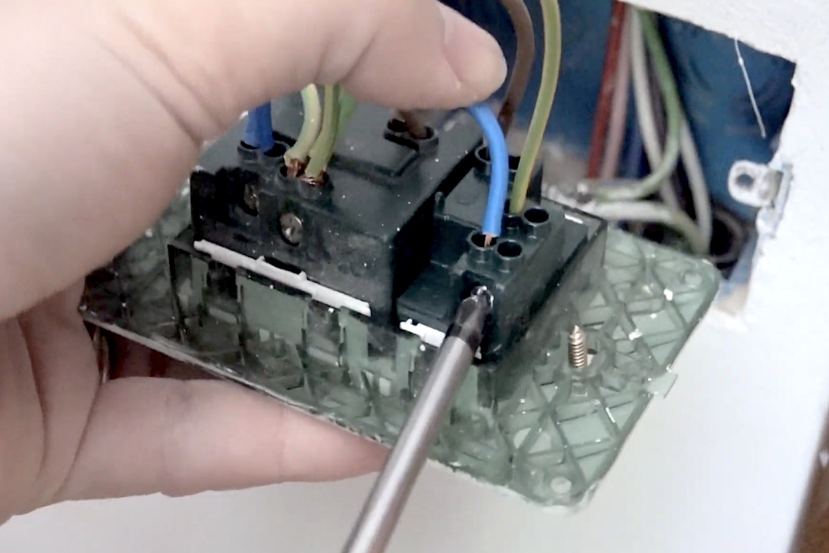 installazione prese elettriche